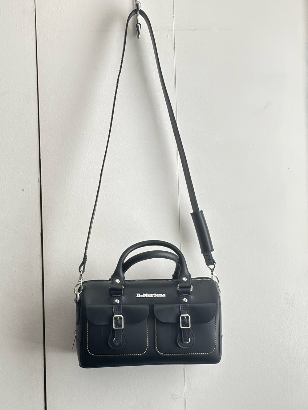 DR. MARTENS TOP HANDLE KIEV LEATHER BLACK SILVER HARDWARE BAG - Picture 12 of 13